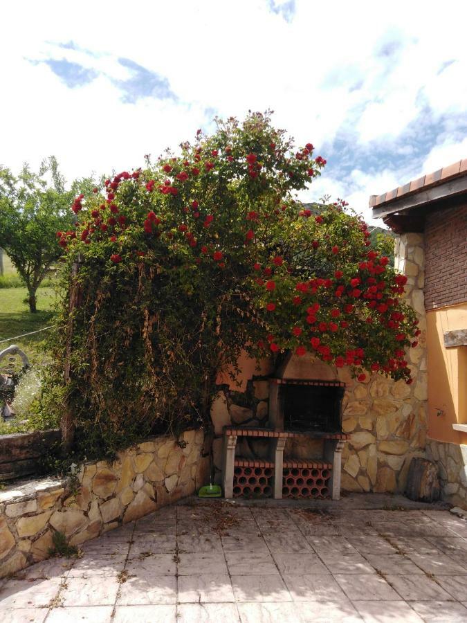 Casa Las Ninas Quintanahedo Exterior photo